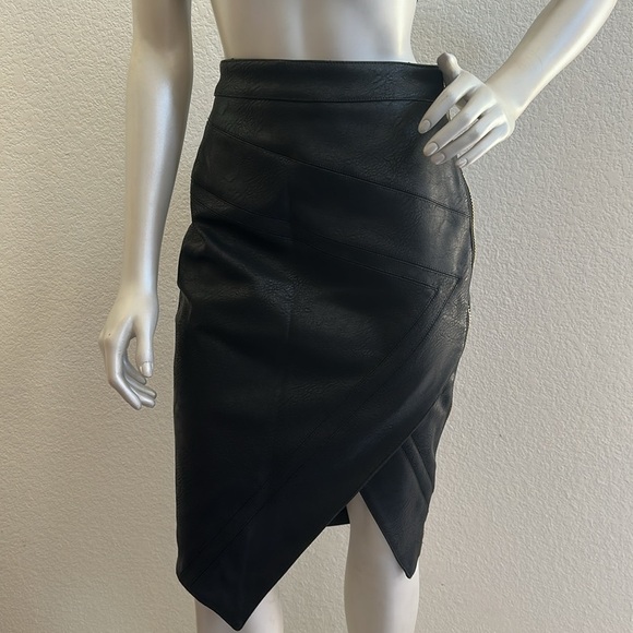 House of CB Black Asymmetrical Pencil Skirt - Picture 1 of 10